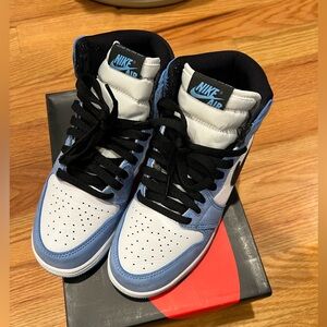 🔥🔥🔥Jordan 1 University Blue